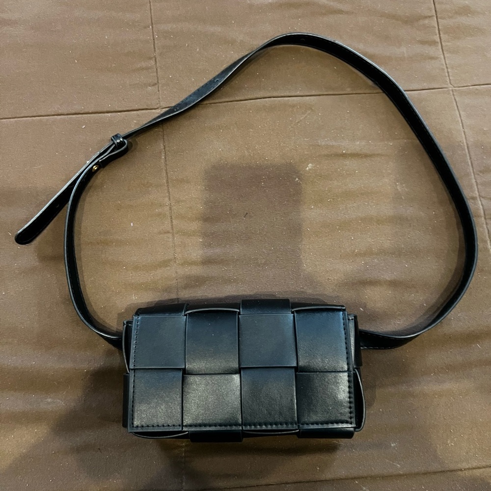 Woven crossbody/waist bag